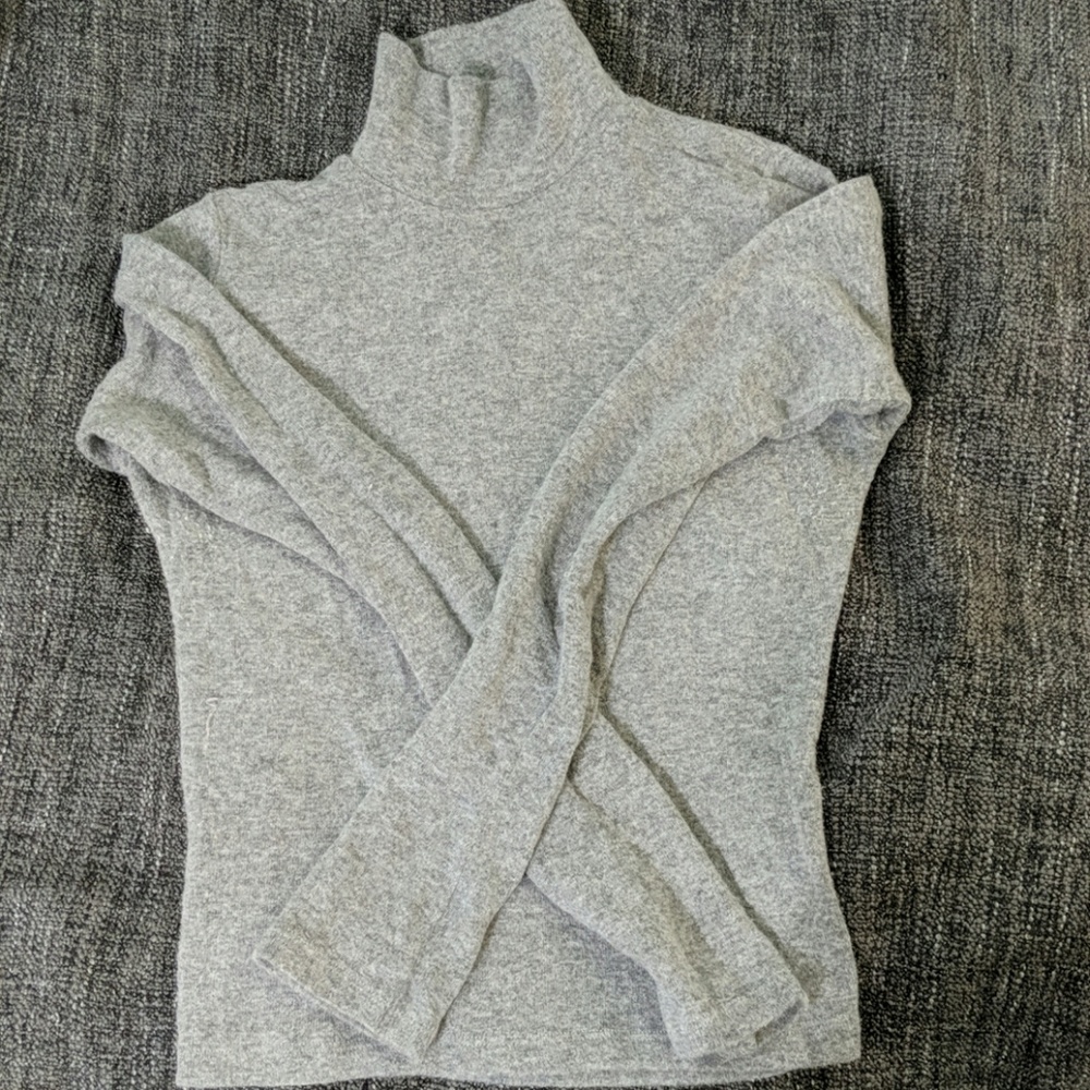 Brandy Melville turtleneck sweater
